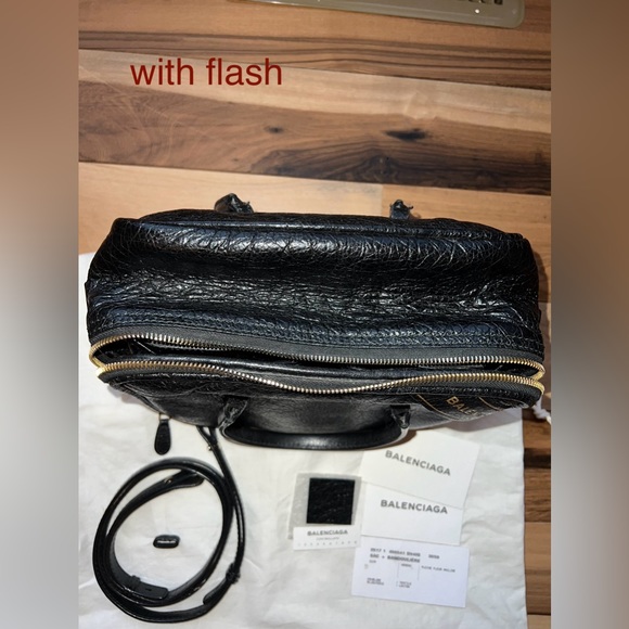 BALENCIAGA Leather Blanket Square Bag - Picture 3 of 16